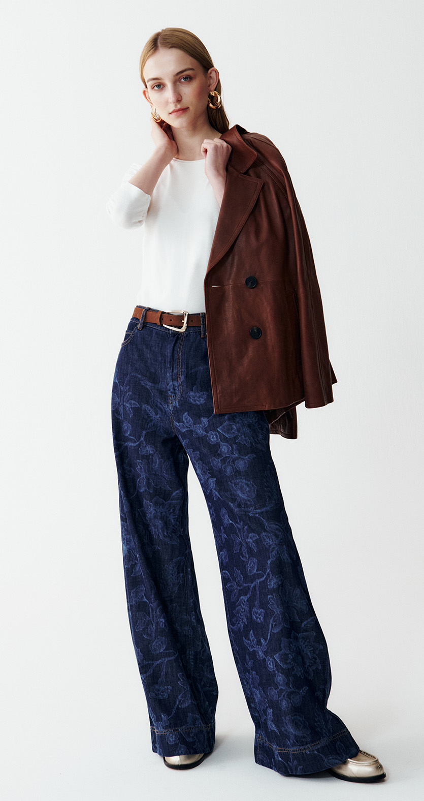 パンツ The Row Pantaloni Vita Alta Neri Realizzati In Lana Tinta Un Pantaloni della tuta a vita alta con polsini Nero - Acquista